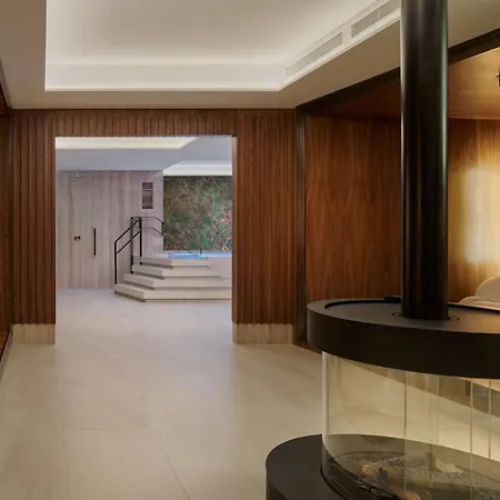 Hotel Iceland Parliament Hotel, Curio Collection By Hilton