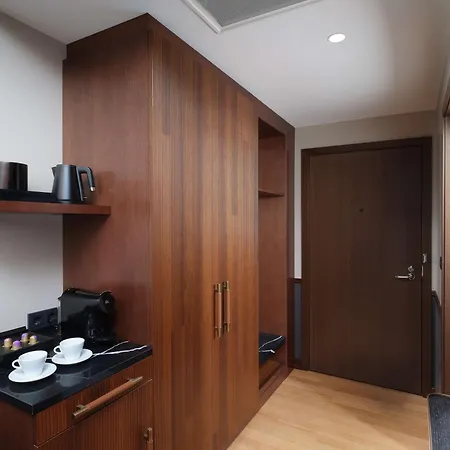 Iceland Parliament Hotel, Curio Collection By Hilton 4* Reykjavik